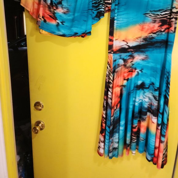 2pc Hawaii Print | Wall Street Brand | Size Large - Picture 2 of 4